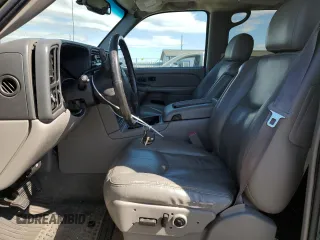 2004 Chevrolet Suburban LT with VIN 3GNFK16T24G168520, listed as a Copart auction lot 64969795 with 215,145 mi miles and Salvage title. Bid and sale history available at DreamBid. Image 7.