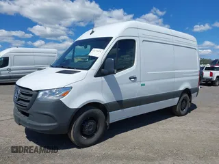 2025 Mercedes-Benz Sprinter Cargo with VIN W1Y4KBHY6ST203831, listed as a IAAI auction lot 42173474 with 4,382 mi miles and . Bid and sale history available at carsss.com. Image 17.