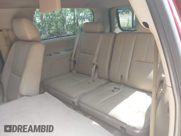 2012 Chevrolet Suburban LT with VIN 1GNSKJE78CR262094, listed as a IAAI auction lot 42167052 with 276,886 mi miles. Bid and sale history available at carsss.com. Image 17.
