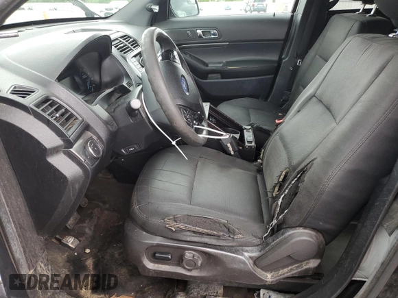 2019 Ford Police Interceptor Utility z VIN 1FM5K8AR0KGB44522, wystawiony jako Copart lot #58401635 z przebiegiem Nie podano mil oraz Tytuł czysty. Historia ofert i sprzedaży dostępna na DreamBid. Obrazek 7.