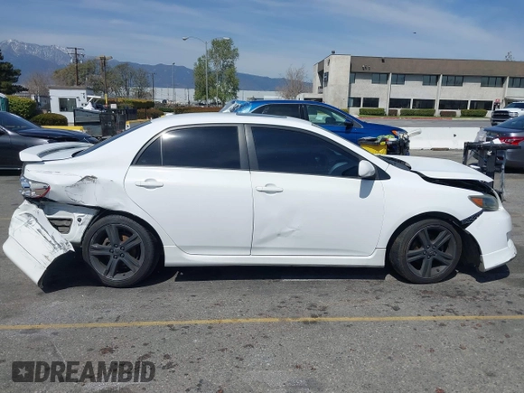 2009 Toyota Corolla XRS with VIN 1NXBE40E89Z103410, listed as a IAAI auction lot 41839013 with 206,651 mi miles. Bid and sale history available at carsss.com. Image 13.