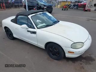 2000 Mazda MX-5 Miata with VIN JM1NB353XY0139634, listed as a IAAI auction lot 41808930 with Not provided miles and . Bid and sale history available at DreamBid. Image 1.