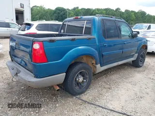 2001 Ford Explorer Sport Trac with VIN 1FMZU67E51UC75790, listed as a IAAI auction lot 42610302 with 424,045 mi miles and . Bid and sale history available at DreamBid. Image 4.