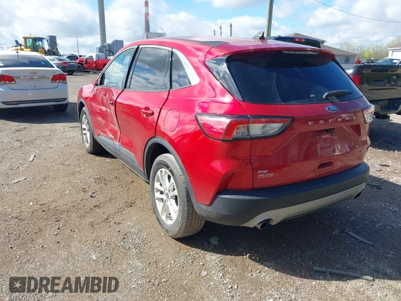 2020 Ford Escape SE z VIN 1FMCU9G64LUC69806, wystawiony jako IAAI lot #42075446 z przebiegiem 93 769 mil mil oraz . Historia ofert i sprzedaży dostępna na DreamBid. Obrazek 3.