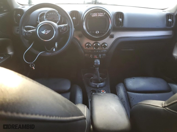 2017 MINI Countryman Cooper S with VIN WMZYT3C3XH3D97845, listed as a Copart auction lot 73808494 with 0 mi miles and Salvage Title. Bid and sale history available at carsss.com. Image 8.
