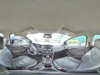 2016 Ford Focus Titanium z VIN 1FADP3N27GL329026, wystawiony jako Copart lot #60910475 z przebiegiem 98 794 mil mil oraz Szkoda całkowita • Salvage title. Historia ofert i sprzedaży dostępna na DreamBid. Obrazek 14.