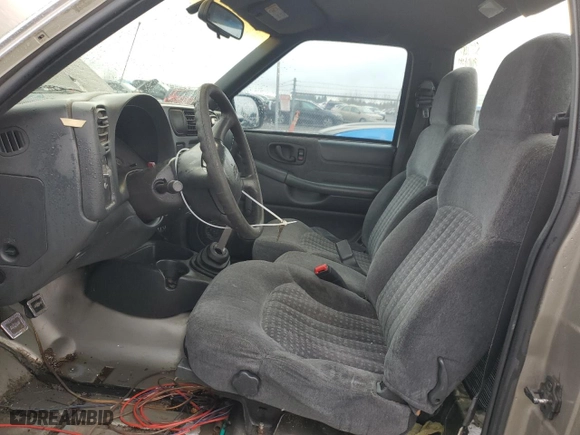 2000 Chevrolet S-10 LS with VIN 1GCCS1447Y8109286, listed as a Copart auction lot 87092494 with 167,214 mi miles and Salvage Title. Bid and sale history available at carsss.com. Image 7.
