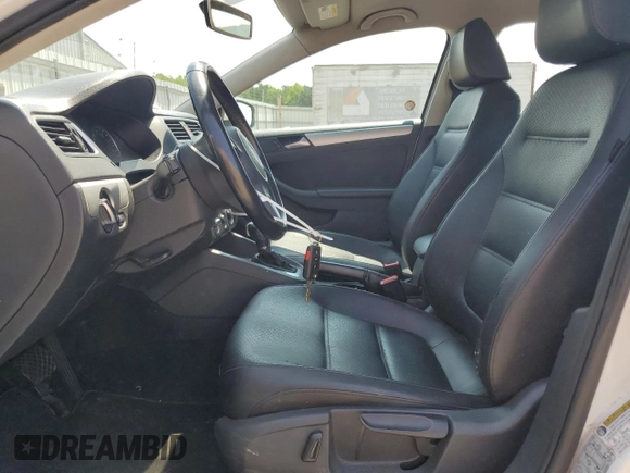 2013 Volkswagen Jetta SE with VIN 3VWDP7AJ9DM418635, listed as a Copart auction lot 59854495 with 169,960 mi miles and Salvage title. Bid and sale history available at DreamBid. Image 7.