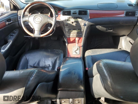 2002 Lexus ES 300 with VIN JTHBF30G420018931, listed as a Copart auction lot 51115275 with 292,777 mi miles and Salvage Title. Bid and sale history available at DreamBid. Image 8.