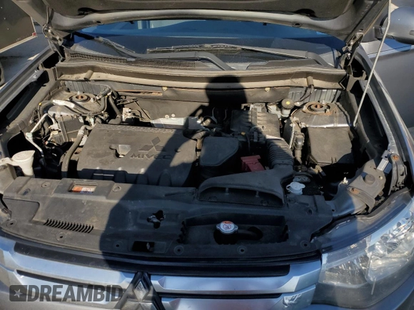 2015 Mitsubishi Outlander SE with VIN JA4AZ3A32FZ007146, listed as a Copart auction lot 76704484 with 159,839 mi miles and Salvage title. Bid and sale history available at DreamBid. Image 12.