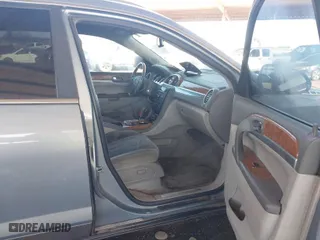 2008 Buick Enclave CX with VIN 5GAER13728J291358, listed as a IAAI auction lot 41756771 with 149,014 mi miles. Bid and sale history available at carsss.com. Image 5.