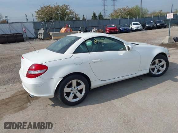 2006 Mercedes-Benz SLK 280 z VIN WDBWK54F46F099992, wystawiony jako IAAI lot #42128291 z przebiegiem 158 561 mil mil oraz . Historia ofert i sprzedaży dostępna na DreamBid. Obrazek 4.