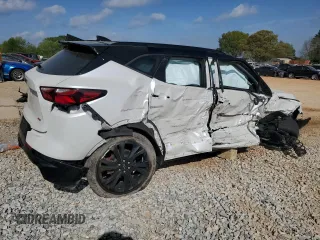 2022 Chevrolet Blazer RS z VIN 3GNKBERS3NS223001, wystawiony jako Copart lot #51946315 z przebiegiem 25 775 mil mil oraz Szkody całkowita. Historia ofert i sprzedaży dostępna na DreamBid. Obrazek 3.