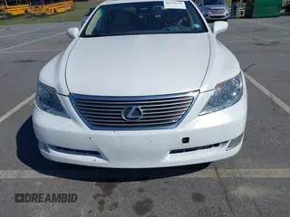 2008 Lexus LS 460 with VIN JTHBL46F485070620, listed as a IAAI auction lot 40529145 with 135,030 mi miles. Bid and sale history available at carsss.com. Image 12.