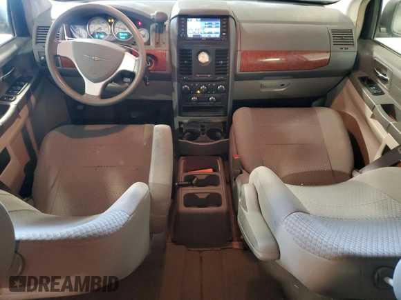 2008 Chrysler Town & Country LX with VIN 2A8HR44H18R687306, listed as a Copart auction lot 44927905 with 196,987 mi miles and Salvage Title. Bid and sale history available at carsss.com. Image 8.