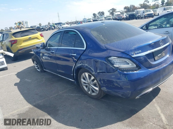 2019 Mercedes-Benz C 300 with VIN 55SWF8DB1KU317498, listed as a IAAI auction lot 41681264 with Not provided miles and . Bid and sale history available at DreamBid. Image 3.