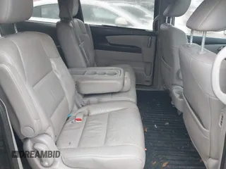 2011 Honda Odyssey EX-L with VIN 5FNRL5H66BB103352, listed as a IAAI auction lot 41901832 with 238,727 mi miles and . Bid and sale history available at carsss.com. Image 8.