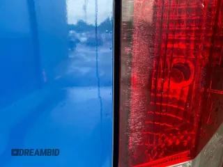 2017 Ford Transit z VIN 1FTYE1ZM1HKA12366, wystawiony jako IAAI lot #42501054 z przebiegiem 199 105 mil mil oraz . Historia ofert i sprzedaży dostępna na DreamBid. Obrazek 12.