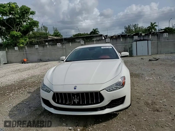 2019 Maserati Ghibli z VIN ZAM57XSA6K1334624, wystawiony jako Copart lot #86902164 z przebiegiem 47 862 mil mil oraz Nie do naprawy • Non repairable. Historia ofert i sprzedaży dostępna na DreamBid. Obrazek 14.