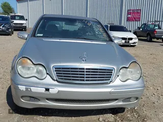 2001 Mercedes-Benz C 230/260/280/320 with VIN WDBRF61J71F080734, listed as a IAAI auction lot 41869908 with 274,574 mi miles and . Bid and sale history available at DreamBid. Image 6.