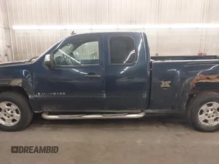 2008 Chevrolet Silverado 1500 LTZ with VIN 2GCEK19J081245477, listed as a IAAI auction lot 41754954 with 220,214 mi miles. Bid and sale history available at carsss.com. Image 15.