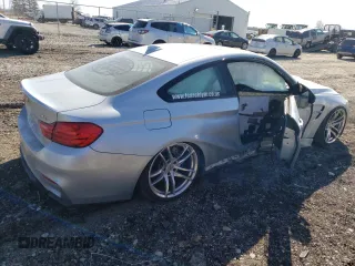 2015 BMW M4 with VIN WBS3R9C57FK331291, listed as a Copart auction lot 47927615 with 156,854 mi miles and Salvage Title. Bid and sale history available at carsss.com. Image 3.