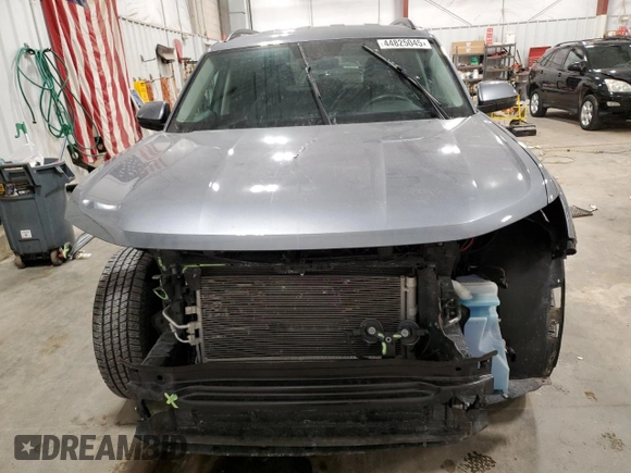 2022 Volkswagen Atlas SE z VIN 1V2LP2CA2NC559210, wystawiony jako Copart lot #44825045 z przebiegiem 43 511 mil mil oraz Szkoda całkowita • Salvage title. Historia ofert i sprzedaży dostępna na DreamBid. Obrazek 5.