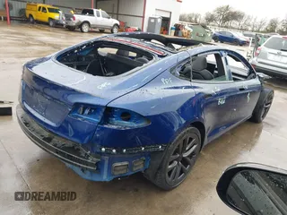 2021 Tesla Model S Plaid with VIN 5YJSA1E60MF440042, listed as a IAAI auction lot 41563347 with 40,981 mi miles. Bid and sale history available at carsss.com. Image 4.