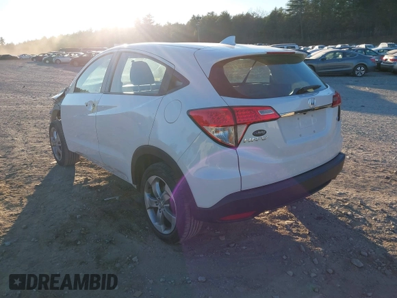 2021 Honda HR-V LX with VIN 3CZRU6H36MM738069, listed as a IAAI auction lot 40893571 with 68,172 mi miles. Bid and sale history available at carsss.com. Image 3.