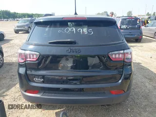 2020 Jeep Compass Latitude z VIN 3C4NJDBB6LT209985, wystawiony jako IAAI lot #42370439 z przebiegiem 38 089 mil mil oraz . Historia ofert i sprzedaży dostępna na DreamBid. Obrazek 17.