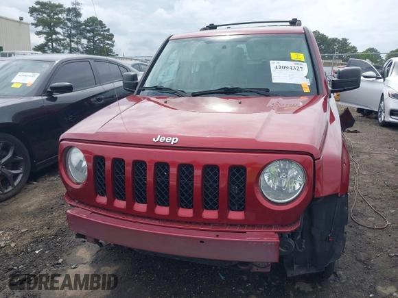 2016 Jeep Patriot Latitude z VIN 1C4NJRFBXGD657097, wystawiony jako IAAI lot #42094327 z przebiegiem 218 389 mil mil oraz . Historia ofert i sprzedaży dostępna na DreamBid. Obrazek 13.