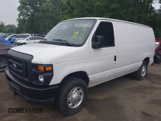 2013 Ford Econoline Cargo Commercial z VIN 1FTNE2EW6DDA13611, wystawiony jako IAAI lot #42237700 z przebiegiem 188 346 mil mil oraz . Historia ofert i sprzedaży dostępna na DreamBid. Obrazek 17.