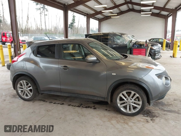 2014 Nissan Juke S with VIN JN8AF5MV2ET363397, listed as a IAAI auction lot 41420317 with 85,254 mi miles. Bid and sale history available at carsss.com. Image 13.