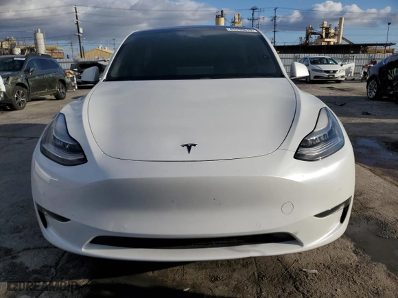 2020 Tesla Model Y Long Range with VIN 5YJYGDEE5LF040347, listed as a Copart auction lot 45598615 with 72,179 mi miles and Salvage Title. Bid and sale history available at carsss.com. Image 5.