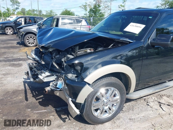 2010 Ford Explorer Eddie Bauer z VIN 1FMEU7EE5AUA19379, wystawiony jako IAAI lot #42638899 z przebiegiem 183 967 mil mil oraz . Historia ofert i sprzedaży dostępna na DreamBid. Obrazek 6.