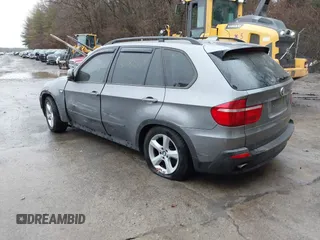 2007 BMW X5 3.0si z VIN 5UXFE43527L018565, wystawiony jako IAAI lot #41832826 z przebiegiem 160 845 mil mil oraz . Historia ofert i sprzedaży dostępna na DreamBid. Obrazek 3.