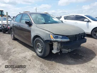 2014 Volkswagen Jetta S z VIN 3VW2K7AJ4EM288335, wystawiony jako IAAI lot #42104906 z przebiegiem 114 442 mil mil oraz . Historia ofert i sprzedaży dostępna na DreamBid. Obrazek 1.