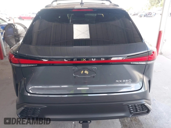 2024 Lexus RX 350 z VIN 2T2BAMCA8RC055389, wystawiony jako IAAI lot #42146492 z przebiegiem 18 002 mil mil oraz . Historia ofert i sprzedaży dostępna na DreamBid. Obrazek 16.