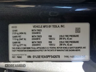 2023 Tesla Model 3 z VIN 5YJ3E1EA5PF542678, wystawiony jako Copart lot #69489404 z przebiegiem 11 645 mil mil oraz Szkoda całkowita • Salvage title. Historia ofert i sprzedaży dostępna na DreamBid. Obrazek 12.