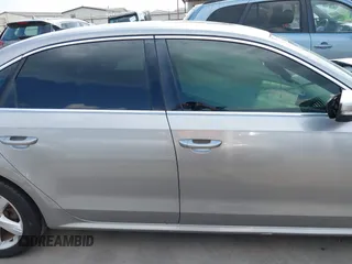 2013 Volkswagen Passat SE z VIN 1VWBP7A30DC144719, wystawiony jako IAAI lot #42174524 z przebiegiem 181 326 mil mil oraz . Historia ofert i sprzedaży dostępna na DreamBid. Obrazek 14.
