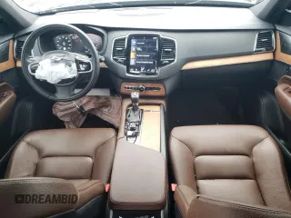 2022 Volvo XC90 Momentum with VIN YV4A22PK5N1852120, listed as a Copart auction lot 71234424 with 42,519 mi miles and Salvage title. Bid and sale history available at DreamBid. Image 8.