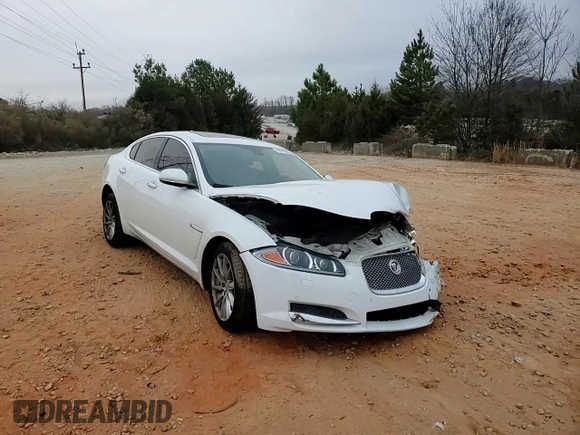 2015 Jaguar XF I4 T Premium with VIN SAJWA0FS0FPU48322, listed as a Copart auction lot 43970895 with 96,155 mi miles and Salvage Title. Bid and sale history available at carsss.com. Image 11.