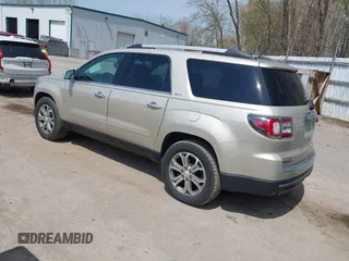2015 GMC Acadia SLT z VIN 1GKKRSKD2FJ158888, wystawiony jako IAAI lot #42116752 z przebiegiem 156 778 mil mil oraz . Historia ofert i sprzedaży dostępna na DreamBid. Obrazek 3.