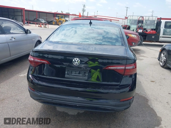 2024 Volkswagen Jetta SE with VIN 3VW7M7BU0RM059133, listed as a IAAI auction lot 42553729 with 13,091 mi miles and . Bid and sale history available at DreamBid. Image 16.