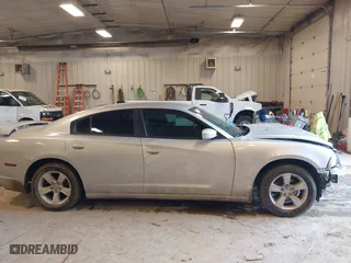 2011 Dodge Charger SE with VIN 2B3CL3CG0BH615016, listed as a IAAI auction lot 41669366 with 203,197 mi miles. Bid and sale history available at carsss.com. Image 13.