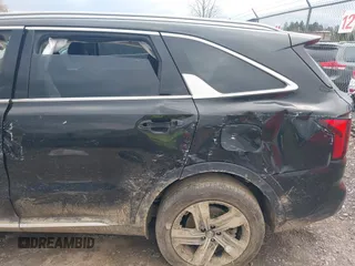 2023 Kia Sorento EX z VIN KNDRHDLG6P5202127, wystawiony jako IAAI lot #42064722 z przebiegiem 28 420 mil mil oraz . Historia ofert i sprzedaży dostępna na DreamBid. Obrazek 6.
