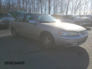 1999 Toyota Camry LE z VIN JT2BF22K4X0199123, wystawiony jako Copart lot #53456665 z przebiegiem 181 526 mil mil oraz Szkoda całkowita • Salvage title. Historia ofert i sprzedaży dostępna na DreamBid. Obrazek 4.