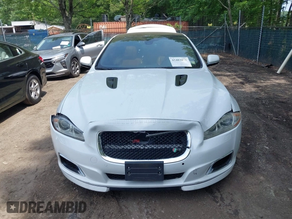 2014 Jaguar XJ with VIN SAJWA2EK8EMV67443, listed as a IAAI auction lot 42483075 with 88,357 mi miles and . Bid and sale history available at DreamBid. Image 12.