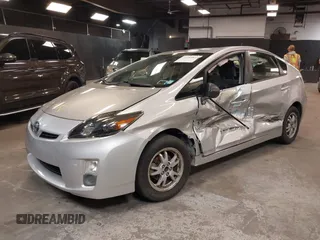 2010 Toyota Prius II z VIN JTDKN3DU1A5159638, wystawiony jako IAAI lot #42253833 z przebiegiem 187 646 mil mil oraz . Historia ofert i sprzedaży dostępna na DreamBid. Obrazek 2.