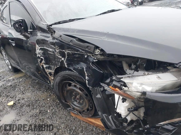 2016 Mazda 3 i Sport with VIN JM1BM1T7XG1308342, listed as a IAAI auction lot 41518407 with 194,967 mi miles and . Bid and sale history available at DreamBid. Image 6.